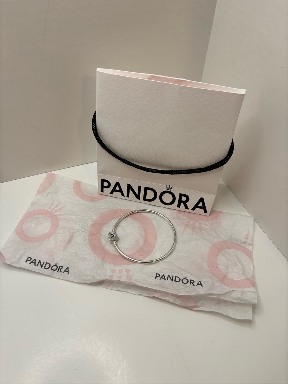 Pandora Silver radiating Heart-Clasp Bangle Bracelet